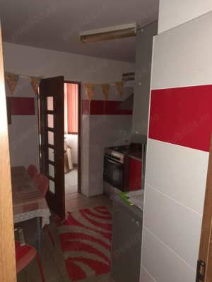 Închiriez apartament 3 camere, IC Frimu - imagine 7