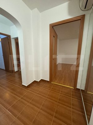 Apartament cu 3 camere, 75 mp, zona-Parc Sebastian - imagine 2