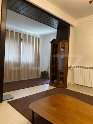 Apartament de vanzare, cu 3 camere, 57 mp, zona Policlinica - imagine 2