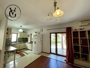 Vila P+M, 8 camere, 636 mp teren, oras Ovidiu ULTRACENTRAL - imagine 7