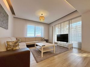 Apartament 3 Camere Inchiriere - Zona Centrala - imagine 2