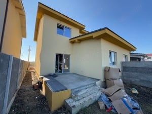 Duplex 3 dormitoare. Toate utilitatile. Asfalt si iluminat stradal - imagine 2