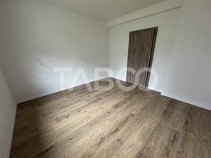 Apartament 3 camere 2 bai 72 mpu cu balcon de 15 mp si loc parcare - imagine 6