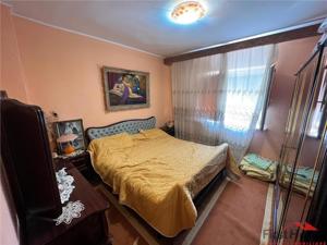 Apartament 3 camere, 70mp, etaj 3, zona 2 Stejari - imagine 8