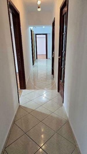 Apartament 3 camere spatios in zona exclusivista! - imagine 7