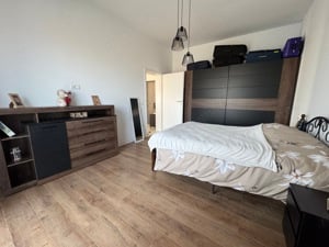 Apartament cu 2 camere mobilat si utilat la Etaj 1  - imagine 6