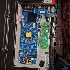 Dezmembrez smart tv NEI 50NE6901 - imagine 2