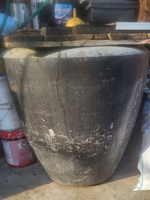 Ghiveci din beton pentru terase