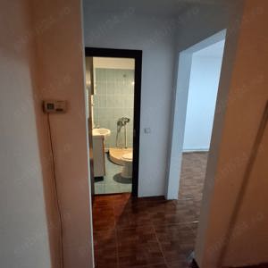 Vand apartament 2 camere Buhusi - imagine 5