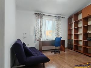 Spatiu birouri 144 mp, 5 camere si 2 bai in Centrul Istoric Brasov - imagine 3