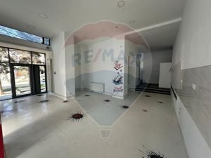 Spațiu comercial de 222mp de închiriat în zona Ultracentral - imagine 4