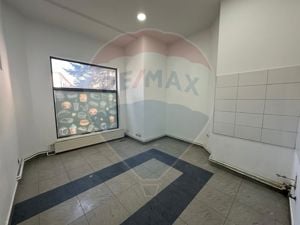 Spațiu comercial de 222mp de închiriat în zona Ultracentral - imagine 6