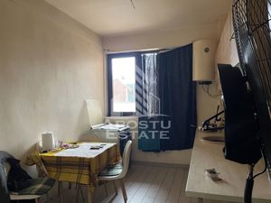 Apartament 3 camere, Castel Royal, Mosnita Noua - imagine 3