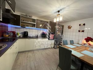 Casa cu 3 camere, renovata, 270mp teren, acces auto, zona Sagului - imagine 6