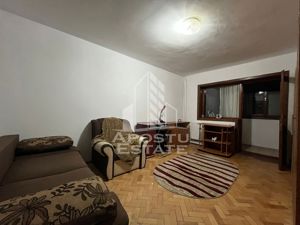 Apartament cu o camera, decomandat, etaj intermediar in zona Girocului - imagine 2