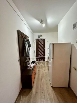 Apartament spatios cu o camera, 37mp, Complexul Studentesc - imagine 5