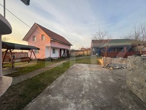 Casa de vanzare, cu 6 camere, 200 mp, zona Hotar - imagine 4