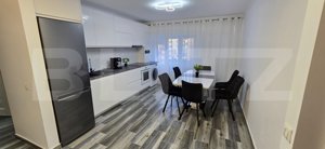 Vanzare apartament 2 camere, 61 mp, zona Carpati 2,  - imagine 5