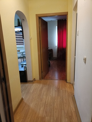 Închiriez apartament 3 camere, mobilat-utilat, cu centrala termica, etaj 2, Cina-B-dul Pandurilor  - imagine 2