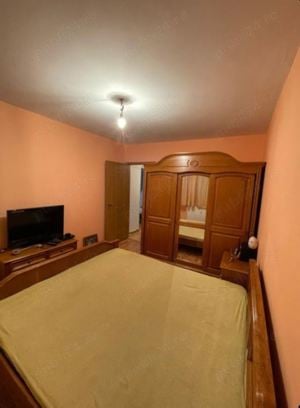 Apartament 3 camere semidecomandat zona Ozana Theodor Pallady - imagine 4