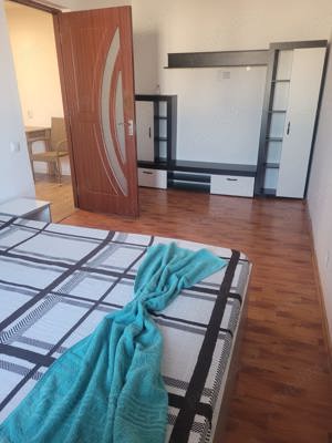 Închiriez apartament 3 camere central 2250 lei - imagine 4