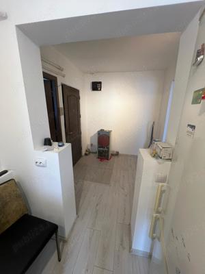 Vand apartament 2 camere decomandat zona City Mall Targu jiu - imagine 10