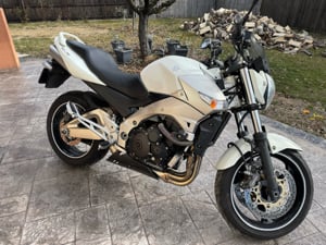 suzuki GSR 600 