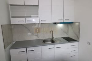 Apartament utilat  modern , situat la parter, curte coumuna privata - imagine 1