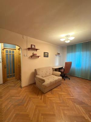 Apartamente 3 Camere - 95.000 euro - Zona Soarelui - imagine 3