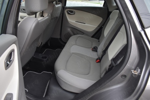 Renault Captur Dynamique, 1.5 dCi 90 CP - imagine 8