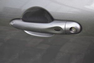 Renault Captur Dynamique, 1.5 dCi 90 CP - imagine 9