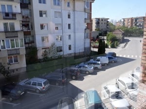 Închiriez apartament 3 camere Sângeorgiu de Mureș - imagine 4