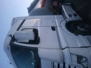 Cap tractor Mercedes  - imagine 3