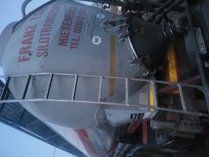 Cap tractor Mercedes  - imagine 6