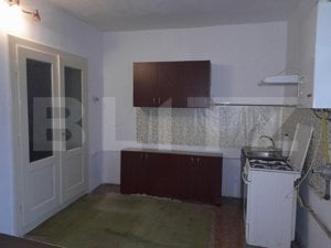 APARTAMENT LA Casa 58mp, 3 camere SI GRADINA in vatra satului TARLUNGENI  - imagine 5