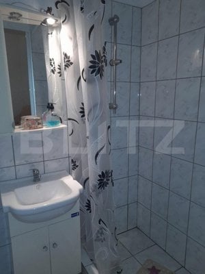 APARTAMENT LA Casa 58mp, 3 camere SI GRADINA in vatra satului TARLUNGENI  - imagine 6