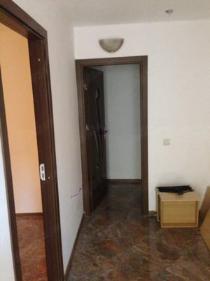 vînd apartament -spațiu comercial - imagine 3