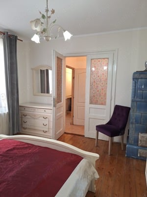 Închiriez apartament în casa ,2 camere - imagine 3