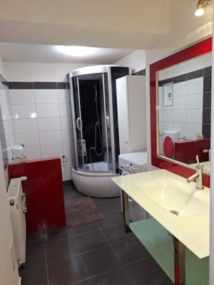 Închiriez apartament în casa ,2 camere - imagine 5