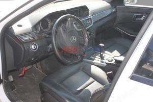 Dezmembrez Mercedes E-Class W212 sedan 3.0 CDI/2.2 CDI 2009-2012 (motor, cutie, jante, bara, usa) - imagine 5