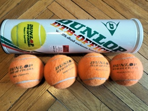 Racahete tenis si mingi de tenis de camp vintage - imagine 2