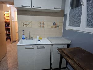 Apartament 2 camere decomandat - zona Favorit - imagine 5