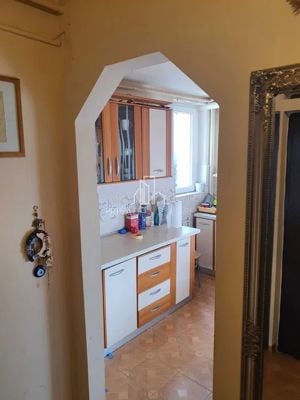 Apartament 3 camere, Et3/9, Zona Dambu