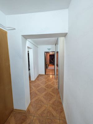 Apartament cu trei camere  - imagine 4