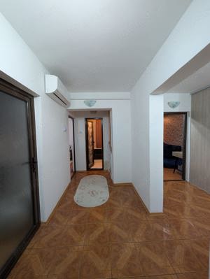 Apartament cu trei camere  - imagine 3