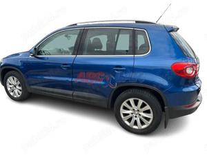 Dezmembrez VW/Volkswagen Tiguan 5N 2007-2011 2.0 TDI 4Motion cod motor: CBA (cutie, usa, interior) - imagine 4