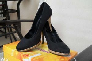 Pantofi piele intoarsa