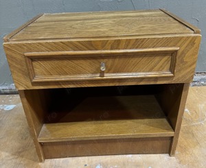 Noptiera Vintage cu sertar; Mic dulap pentru dormitor