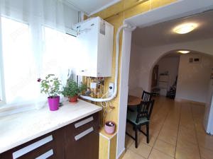 Vand Apartament 3 camere Berceni , str Mariuca 12 ,cu centrala proprie,renovat - imagine 5