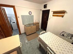 Apartament 1 Camera - Bloc Anvelopat - Parter - Zona Complex Studentesc - imagine 6